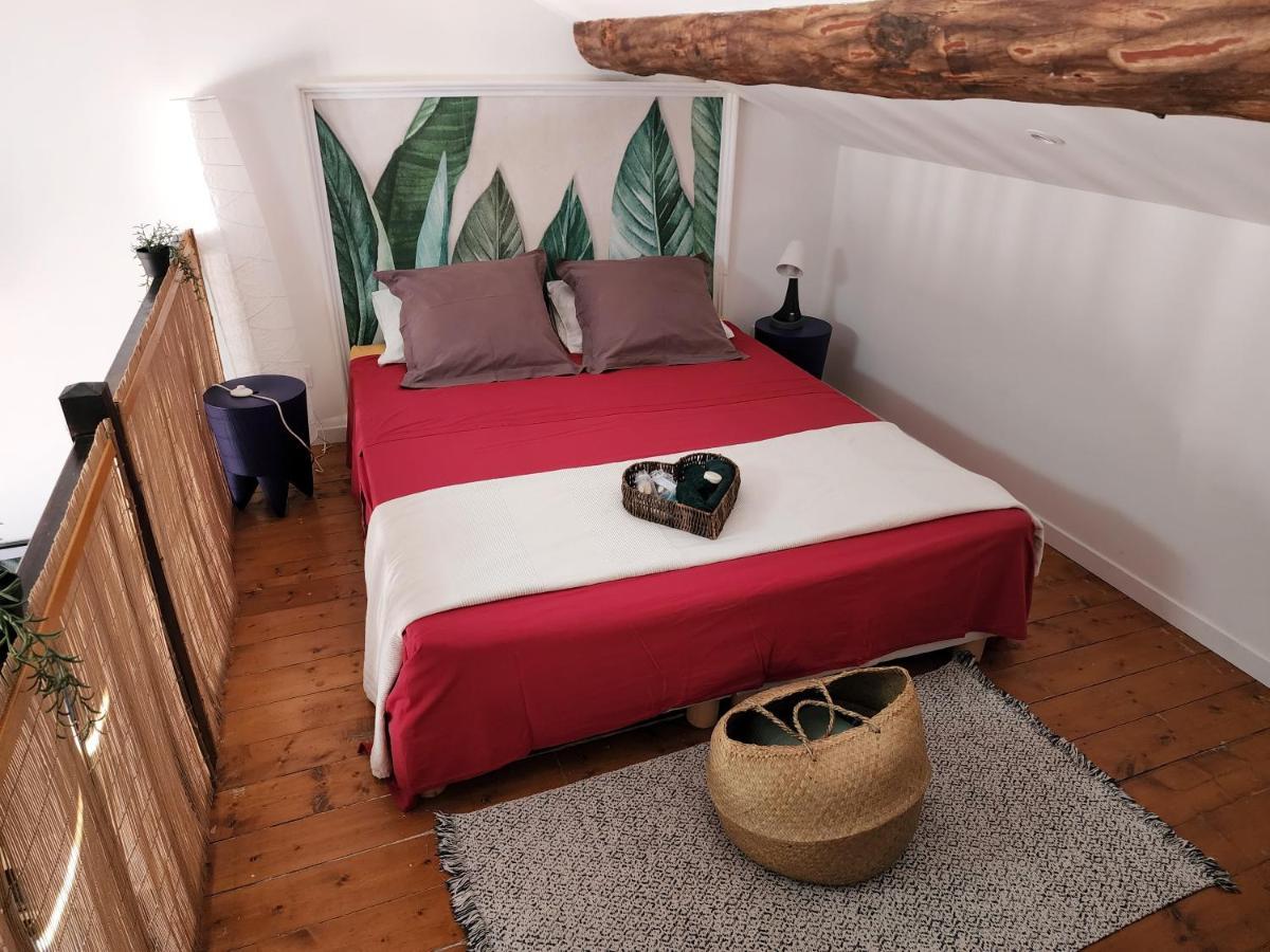 Apartment Ile En Provence